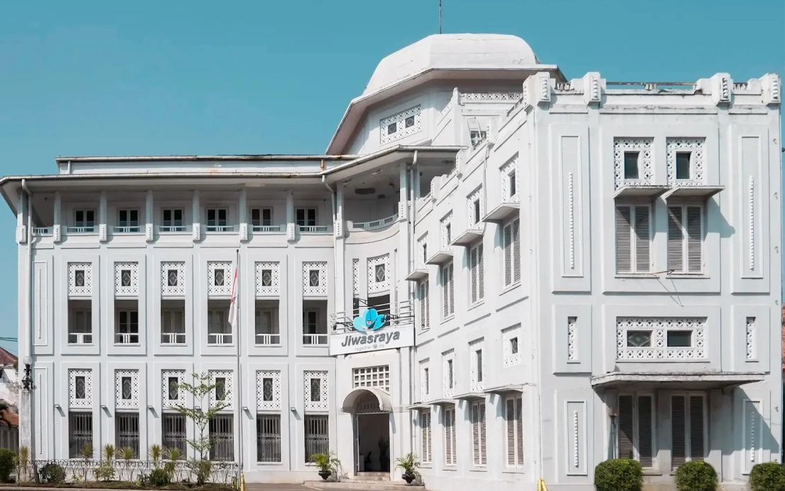 The White Sentinel - Jiwasraya Kota Tua Semarang